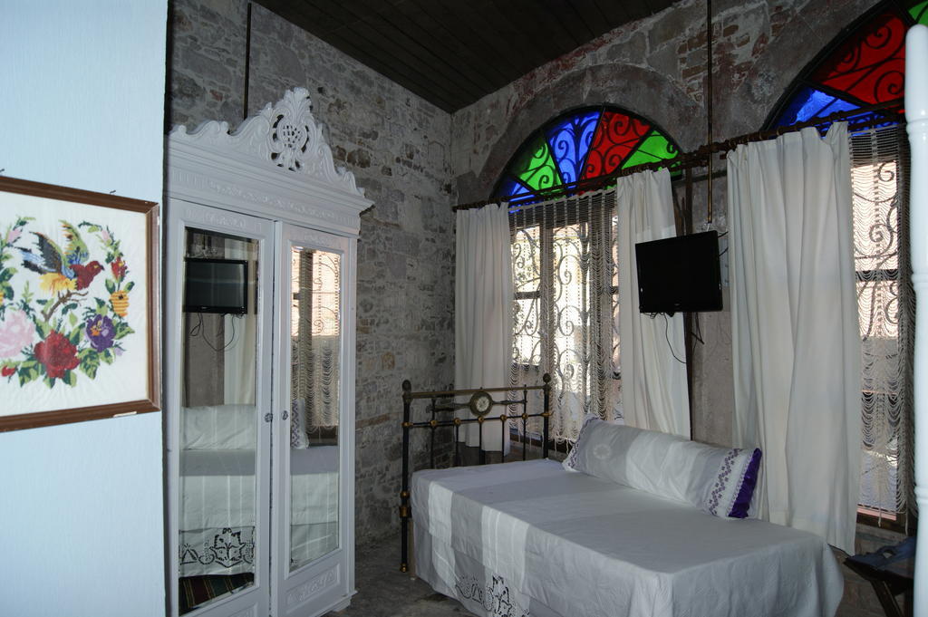 Mahzen Hotel Ayvalı Extérieur photo
